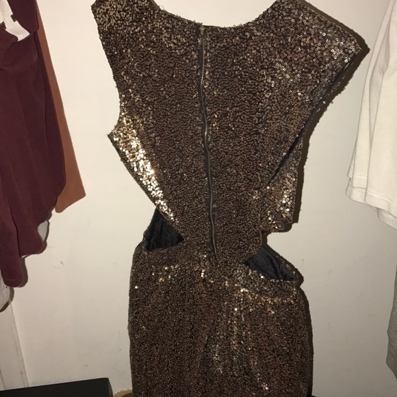 Gold sequin dress from F21 - Picture 5 of 5